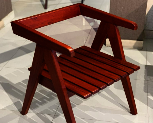 A Model Chair[Wallnut Colour]